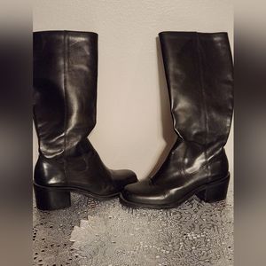Harley Davidson tall Woman Black Boot (size 8)